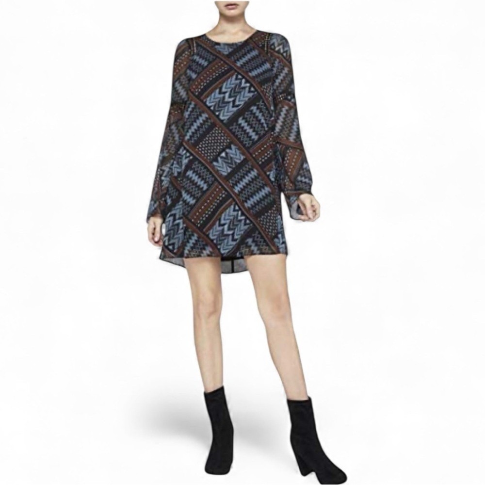 BCBGeneration‎ NWOT Boho Chic Aztec Print Mini Dress Crochet Detail, Small
